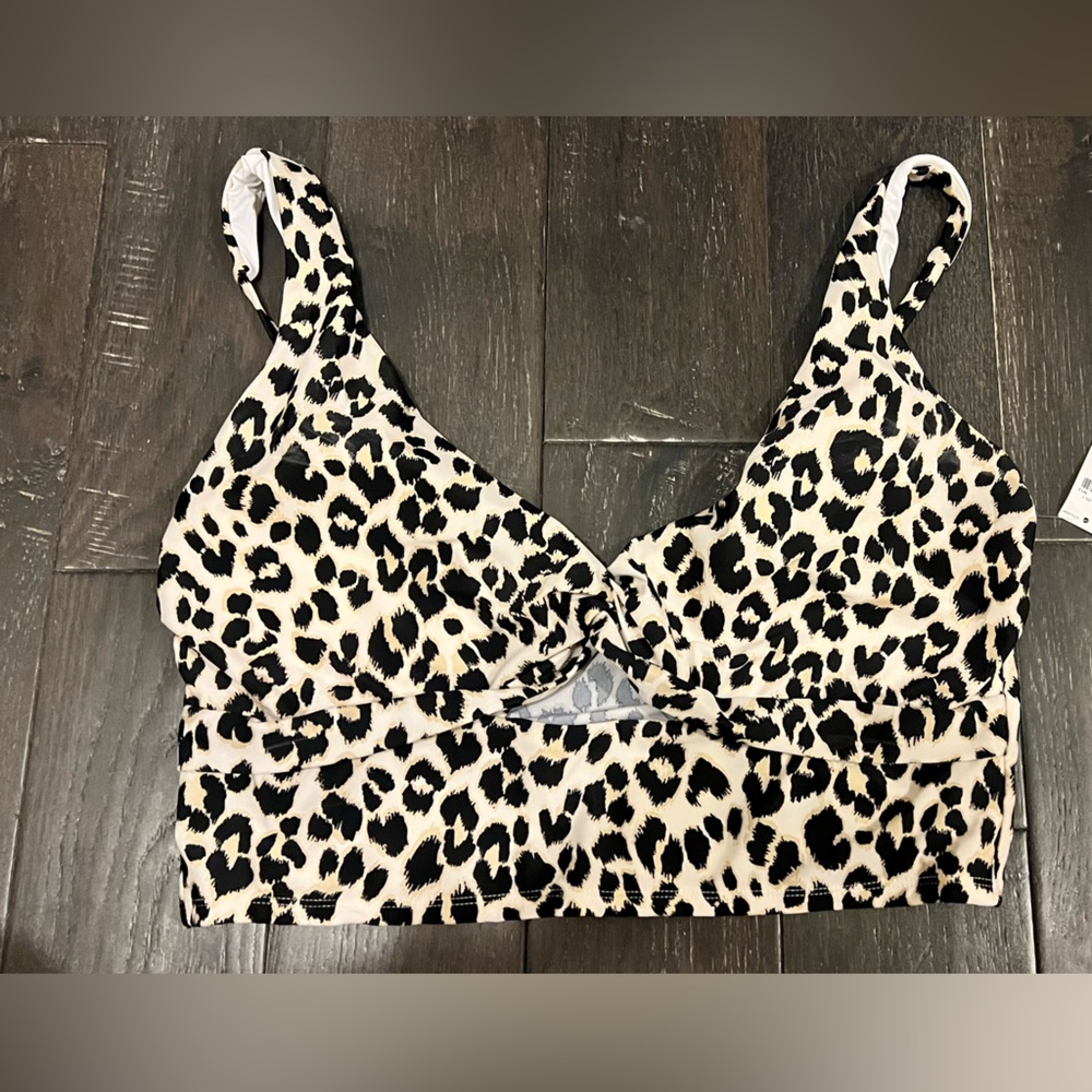 Old Navy Twist front bikini top